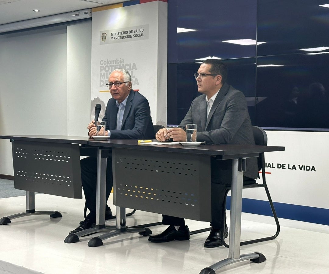 Rueda de prensa del ministro y el superintendente de Salud.