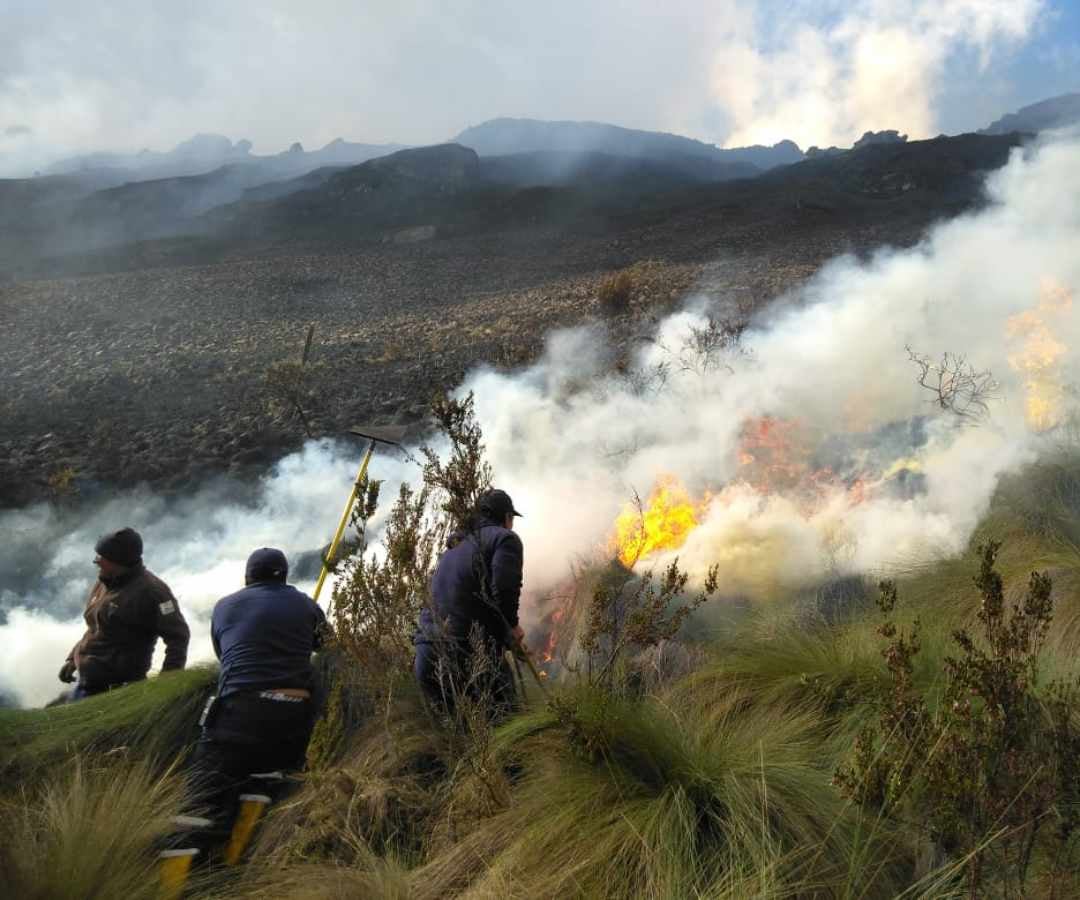 Incendios al sur de Ecuador