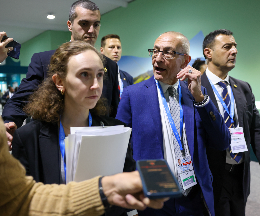 John Podesta, enviado climático de Estados Unidos, en la conferencia climática COP29