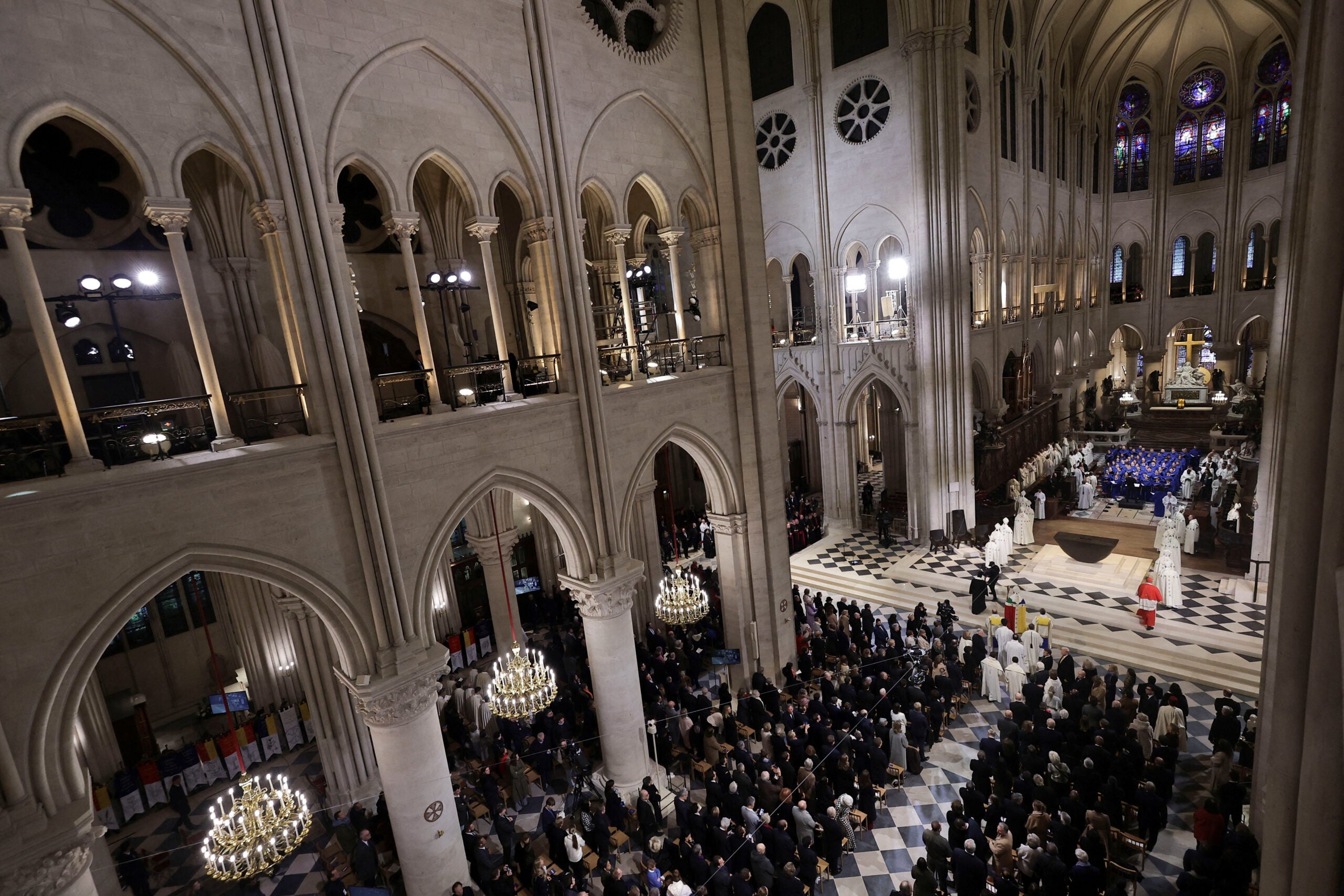 Quedó restaurada la catedral de Notre-Dame, reabre cinco años después del incendio