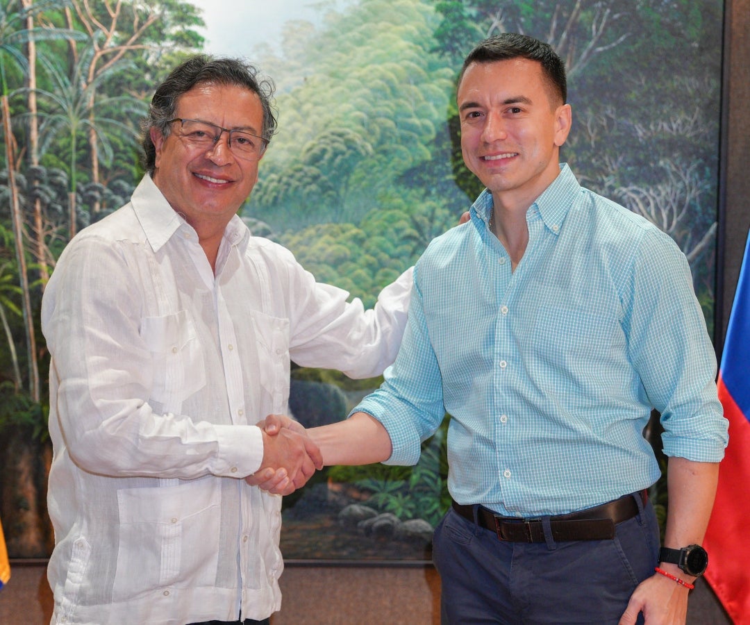 Gustavo Petro, presidente de Colombia y Daniel Noboa, mandatario de Ecuador en la reunión en Galápagos