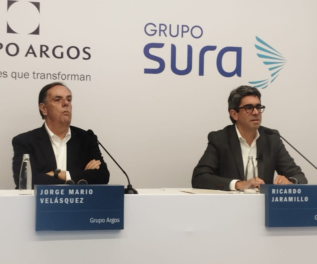 Jorge Mario Velásquez, presidente de Grupo Argos; y Ricardo Jaramillo, presidente de Grupo Sura