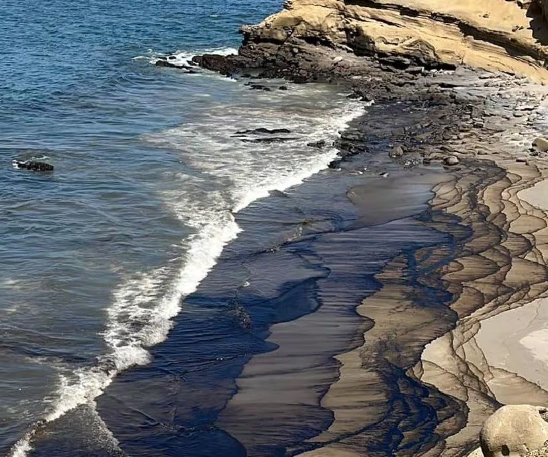 Derrames de petróleo en las costas de Perú