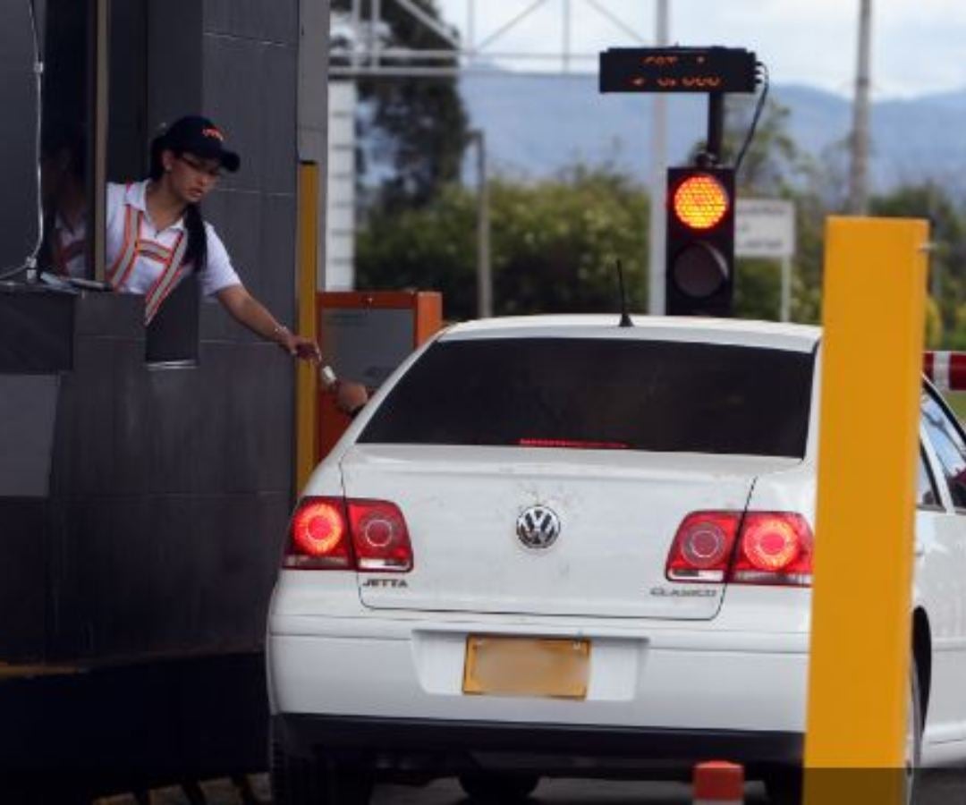 Ocho peajes concesionados congelarán ajuste total de tarifas en 2025.