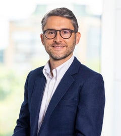 1280x1440_UGO POSADA