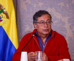 Inversionistas globales venden bonos TES ante mayores riesgos por Petro