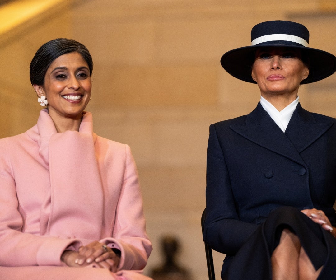 Usha Vance, segunda dama de EE.UU. (esposa de J. D. Vance) y Melania Trump, la primera dama de EE.UU.