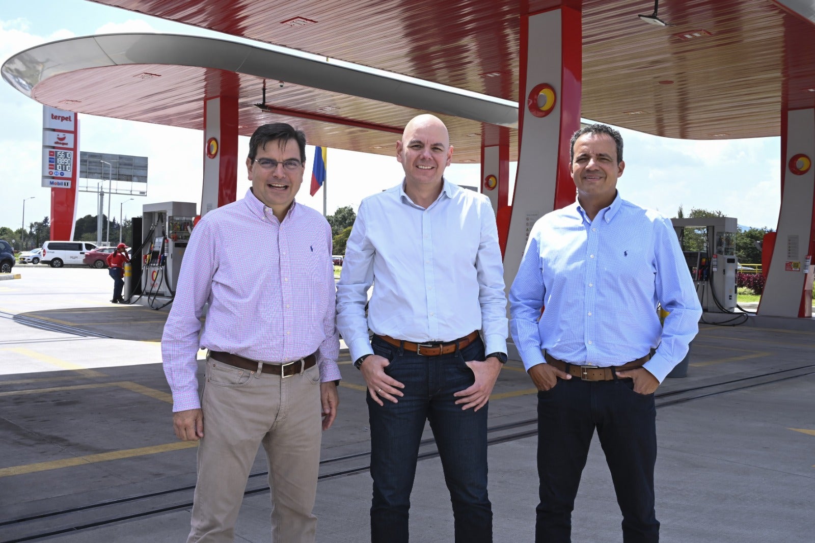 Alonso Botero, vpte. financiero; Kenneth Siefken, vpte. de mercadeo y Johand Patiño, vpte. comercial de Terpel.