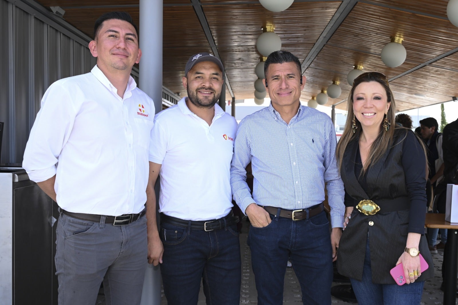 Steven Suárez, supervisor de operaciones; Ferney Real, coordinador de capacitaciones; Manuel Lara, gerente de operaciones de Masser; y Paula Cortés, directora de expansión de Terpel.