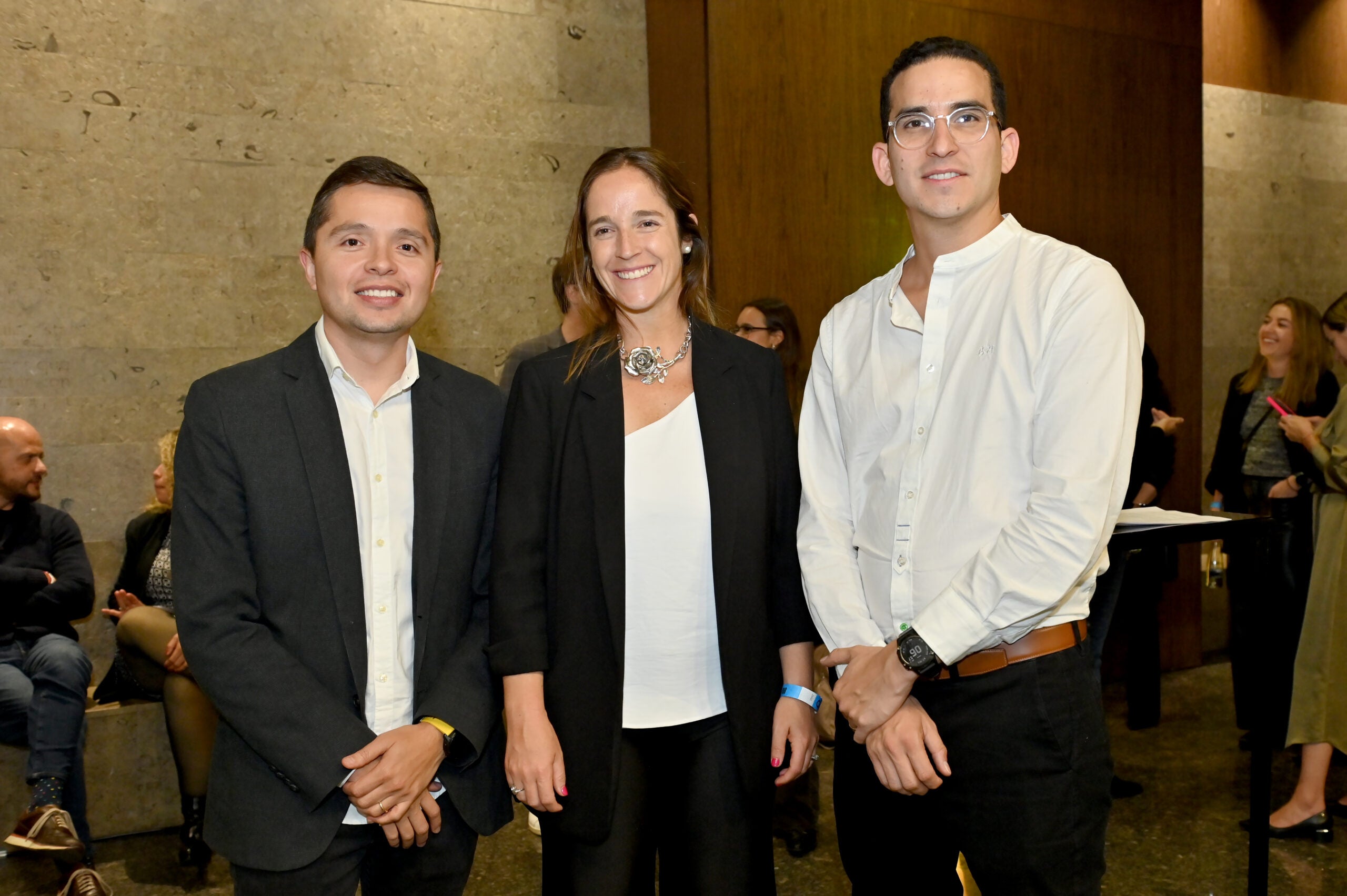 Lucas Álvarez, head comercial marketplace Colombia; Catalina Gerstle, head of Marketing Andean Marketplace; y José Madero, gte. Comercial de Marketplace en Mercado Libre.
