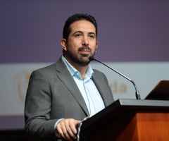 Diego Guevara, ministro de Hacienda y Crédito Público Diego Guevara, ministro de Hacienda y Crédito Público