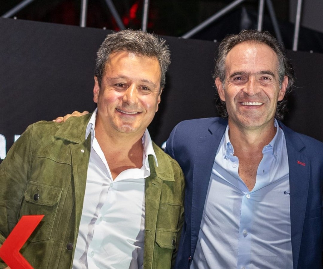 Carlos Aristizábal, presidente de Artextil y Federico Gutiérrez, alcalde de Medellín.