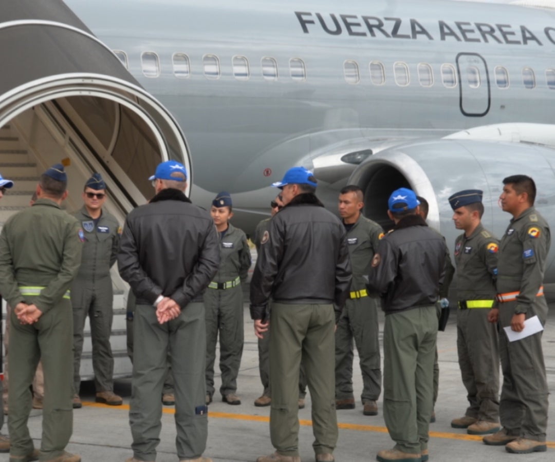Fuerza Aérea repatria 306 colombianos