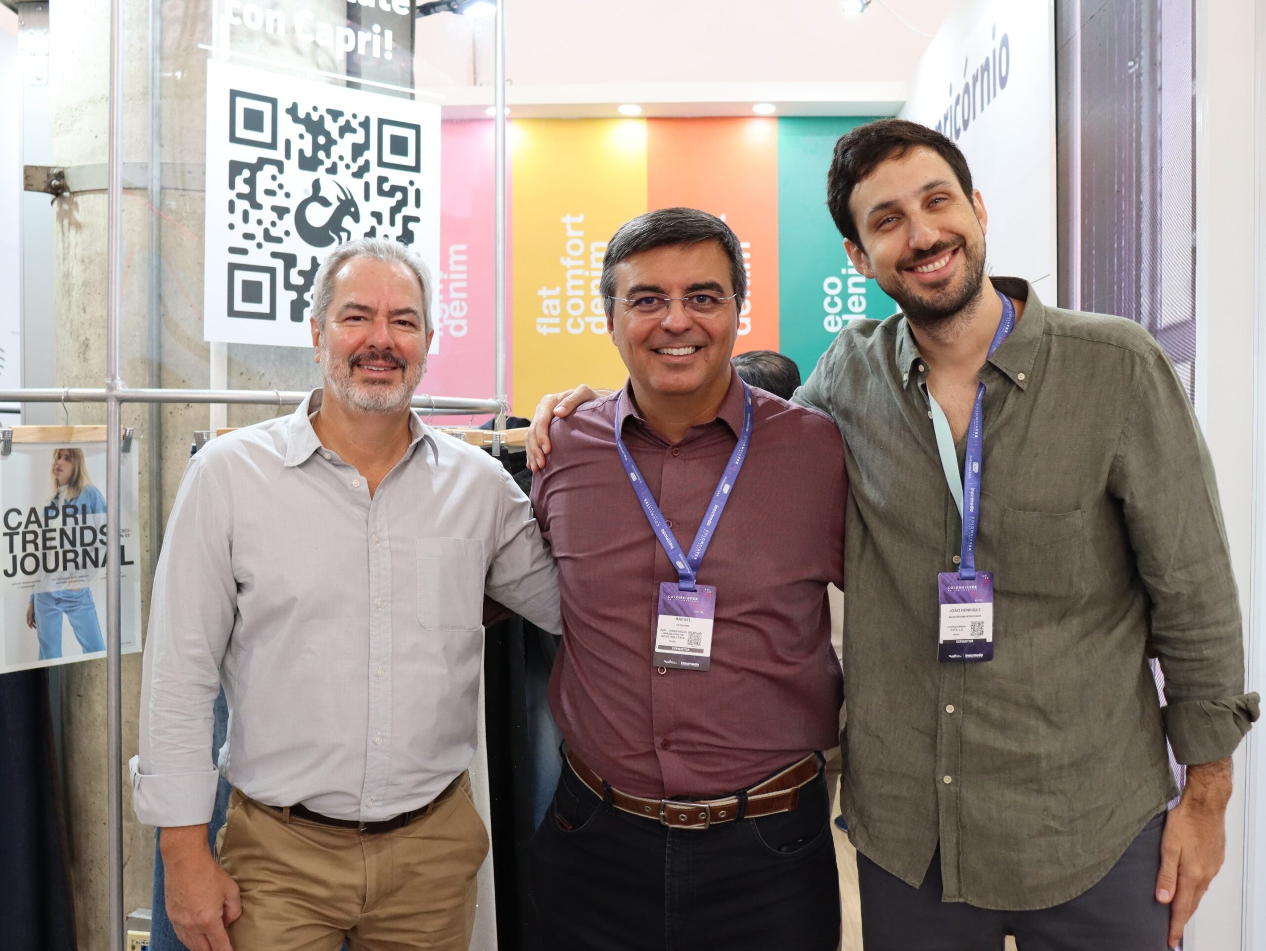 Julio Scudeler, presidente de Sinditextil São Paulo; Rafael Cervone, presidente emérito de Abit y director ejecutivo del programa Texbrasil; y João Bordignon, director de marketing y sostenibilidad de Capricornio Textil.