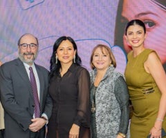 Juan Enrique Bustamante, presidente; Ángela Munar, vicepresidente de producto y reaseguros; Marisol Silva, vicepresidente jurídico y secretaria corporativa; y Silvana Jaramillo, vicepresidente de experiencia del cliente. Juan Enrique Bustamante, presidente; Ángela Munar, vicepresidente de producto y reaseguros; Marisol Silva, vicepresidente jurídico y secretaria corporativa; y Silvana Jaramillo, vicepresidente de experiencia del cliente.