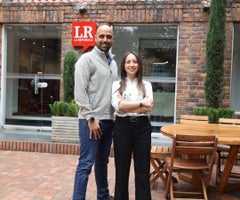 Estefanía Hernández_gerente general de taxis libres y Mark Bitton_country manager de Yango (41)