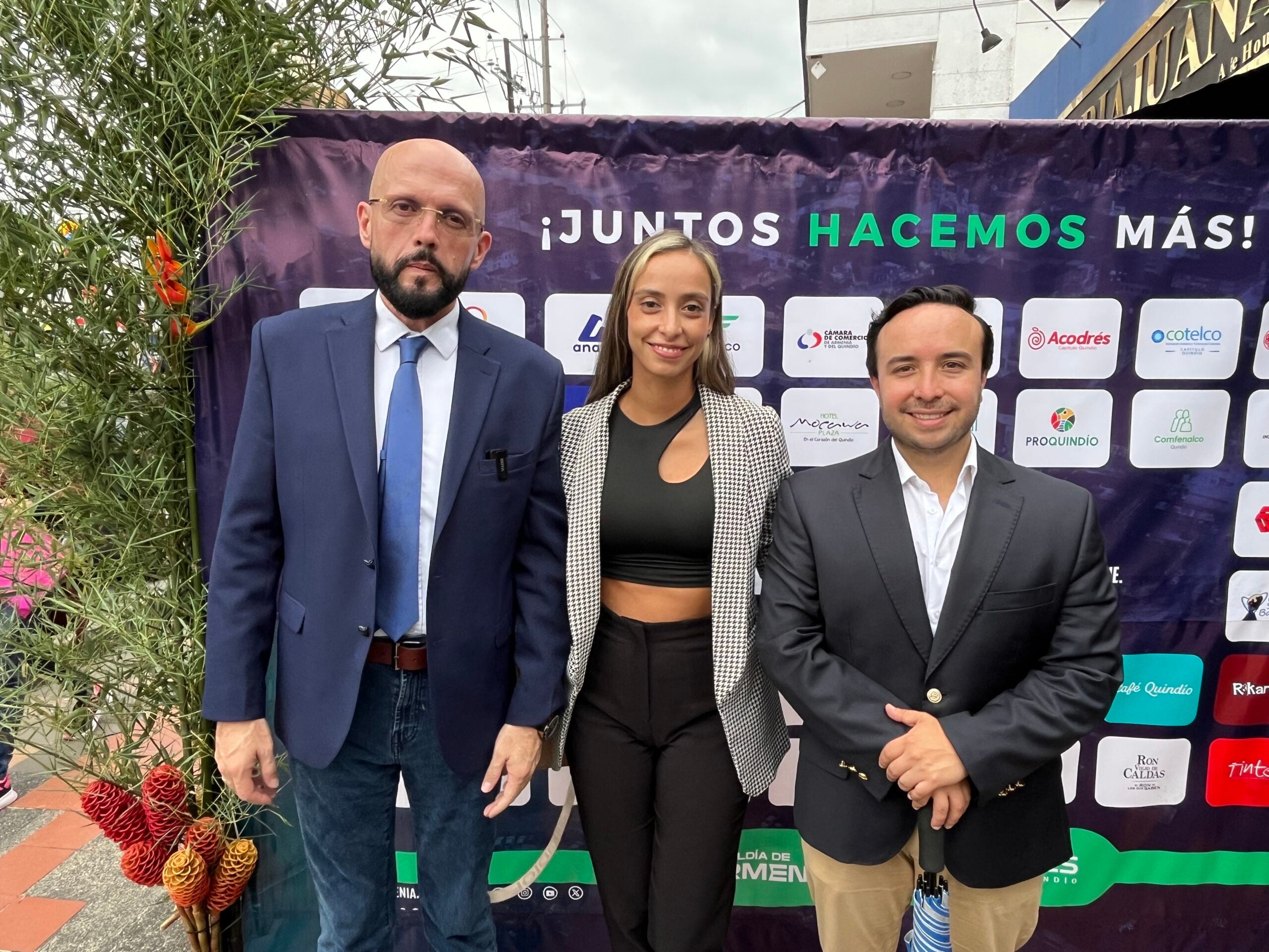 Andrés Martínez, presidente de la constructora Geoproyectos; Alejandra Ramírez, directora ejecutiva de Anato Eje Cafetero, y José Cimadevilla, director de Quindío Convention Bureau.