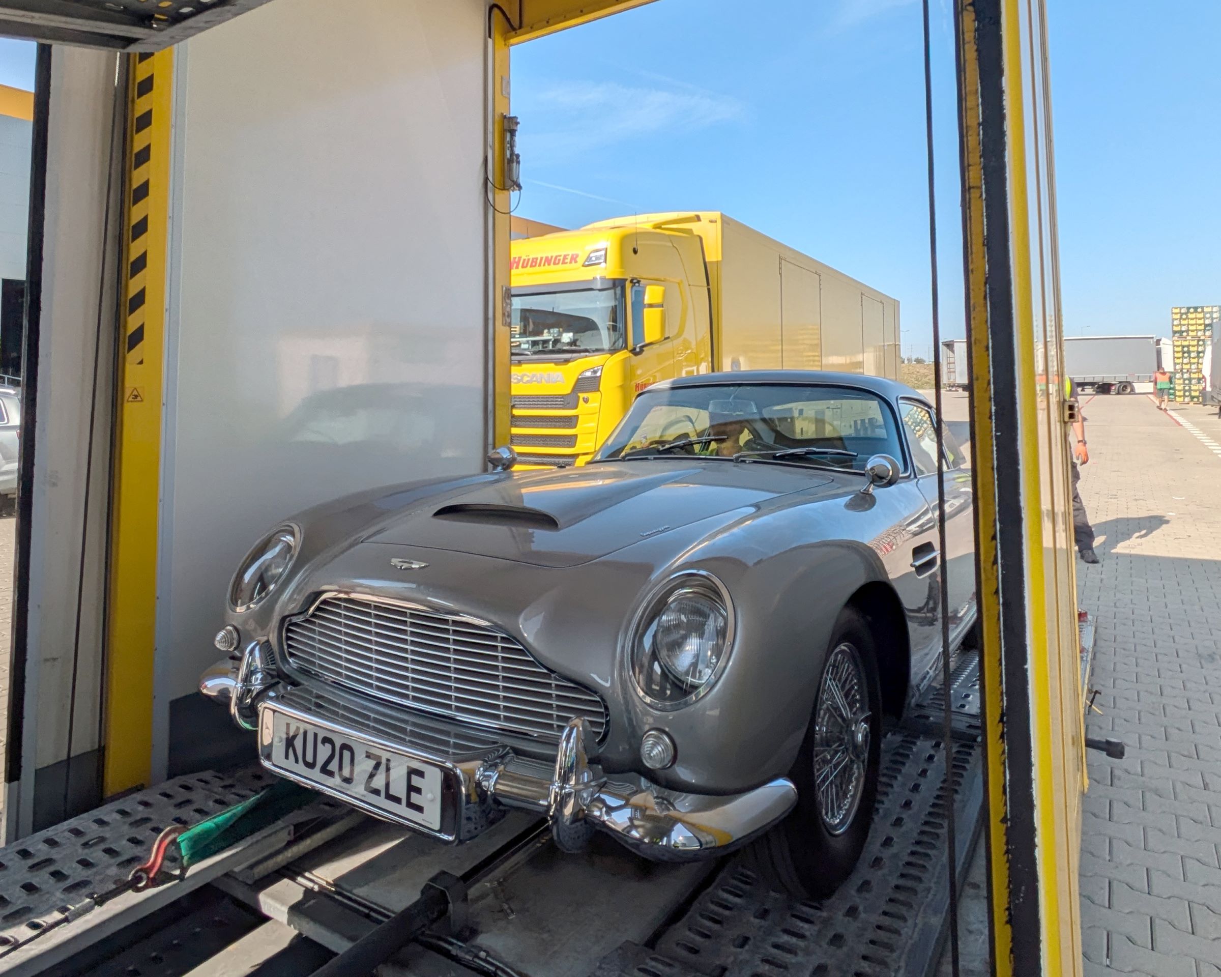 Aston MartinDB5 de James Bond