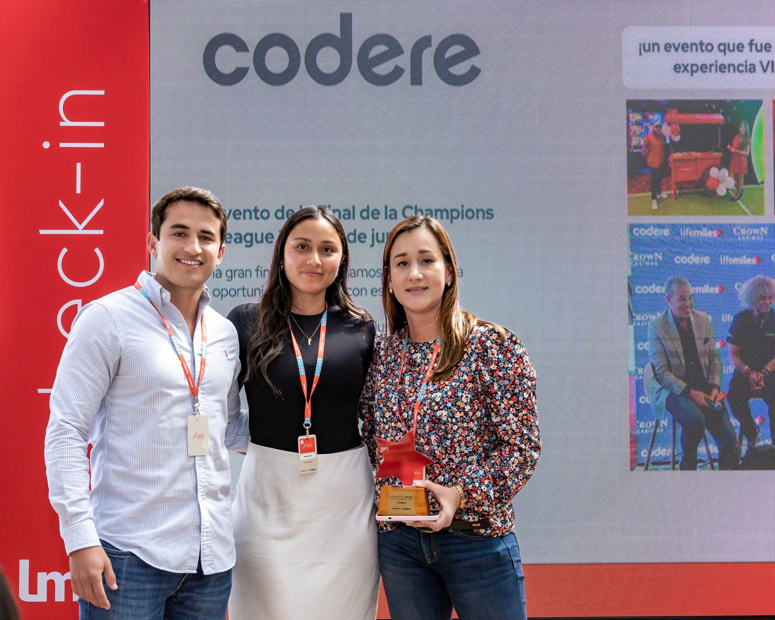 Pablo Florez, head of content de Codere; Daniela Triana, desarrolladora de negocios de LifeMiles; y Ángela Serrano, country manager Colombiade Codere.