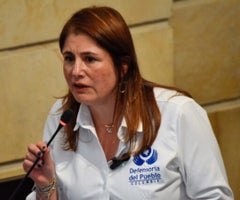 Iris Marín, defensora del pueblo, publicó informe tras alerta roja en 890 municipios por grupos armados