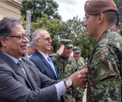 Captura de pantalla 2025-02-20 132017 Pedro Sánchez, ahora nuevo ministro de Defensa, confirmó su retiro del servicio activo