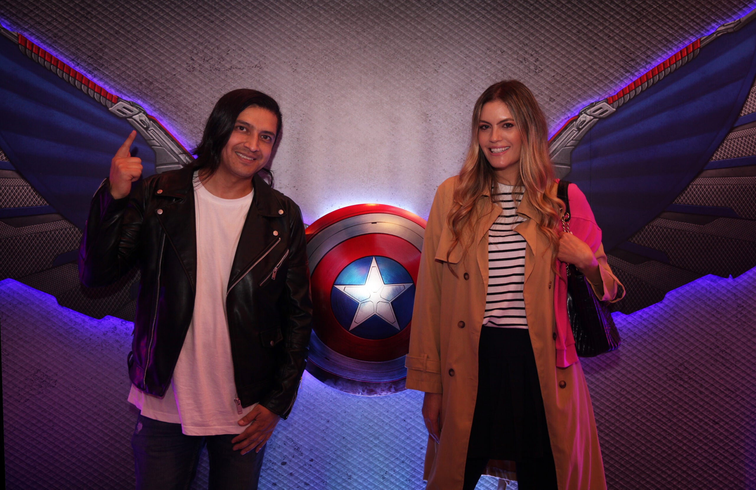 Gio Ayala, vocalista de Pescao Vivo; y Vanessa Fonnegra, presentadora y modelo.