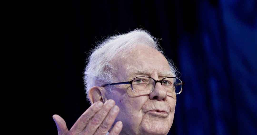 Berkshire Hathaway recortaría su participación en Apple y aviva dudas en la tecnología