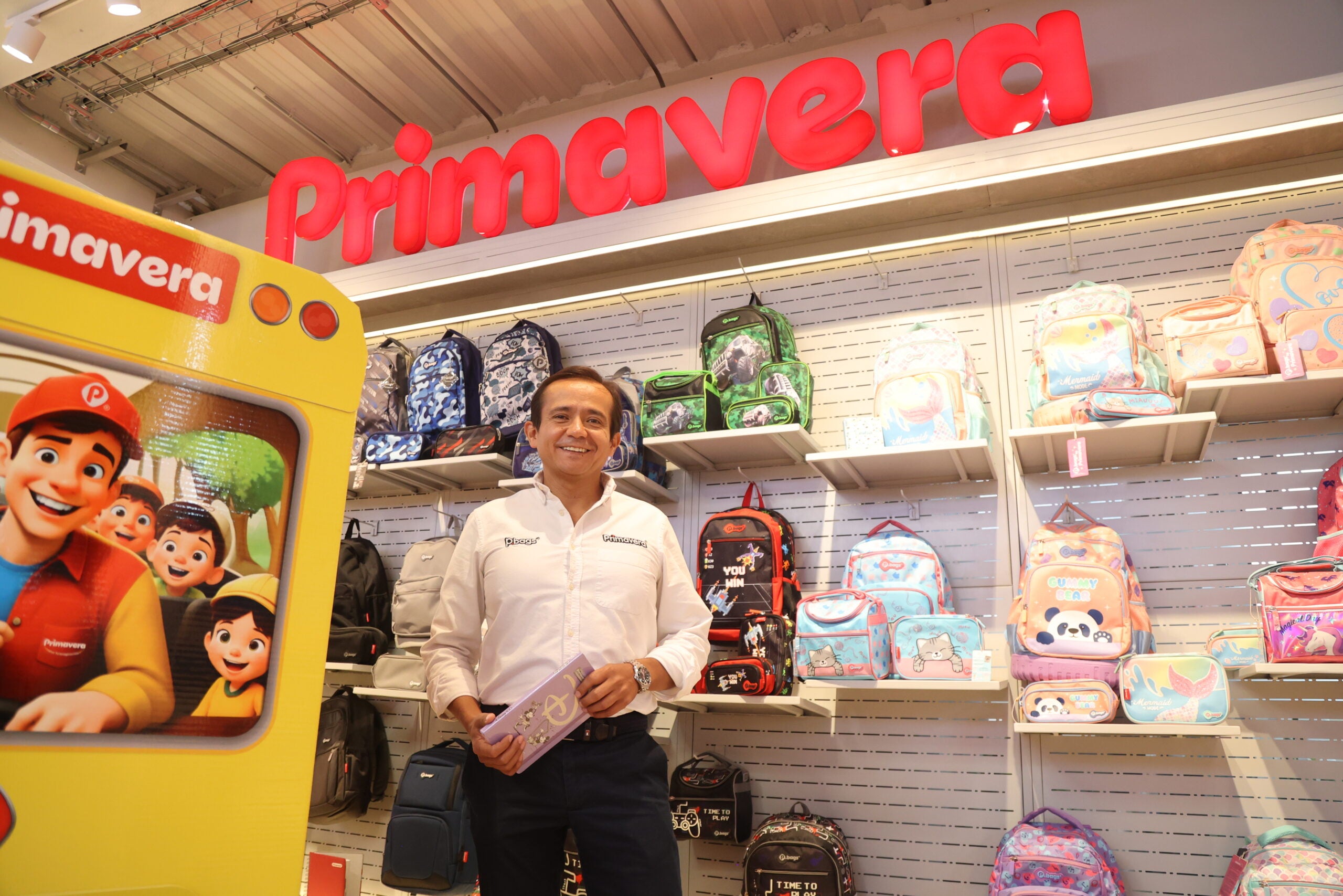 César Barón, gerente de Papeles Primavera