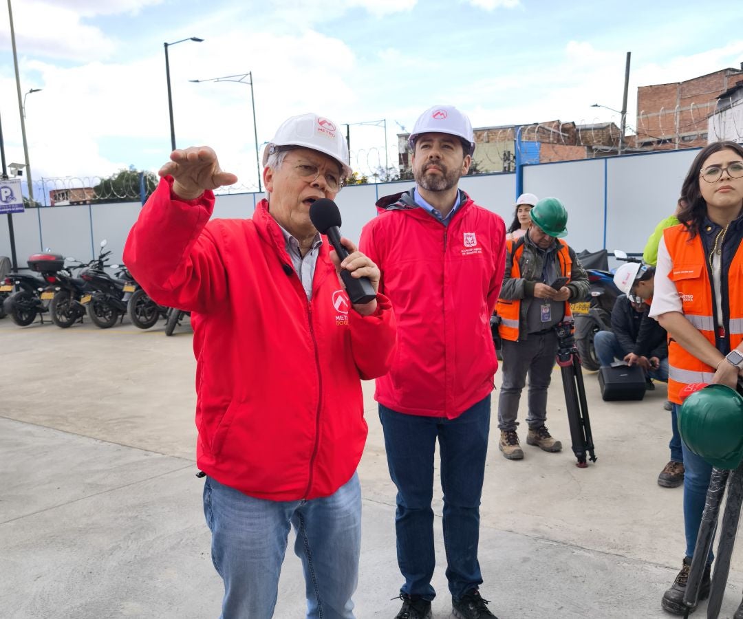 Leonidas Narváez, gerente general de Metro de Bogotá y Carlos Fernando Galán, alcalde de Bogotá