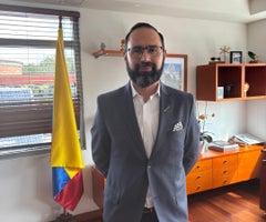 Andrés Camacho, ministro de Minas Andrés Camacho, ministro de Minas