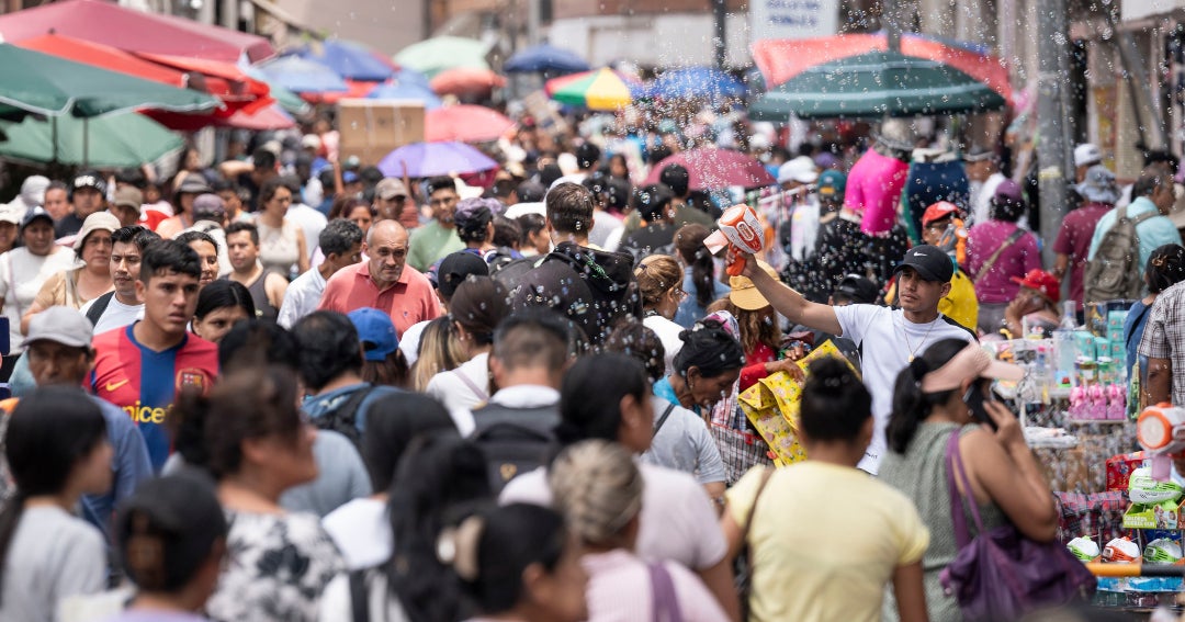 La pobreza en Perú disminuyó a 25,7% del total de la población el año pasado