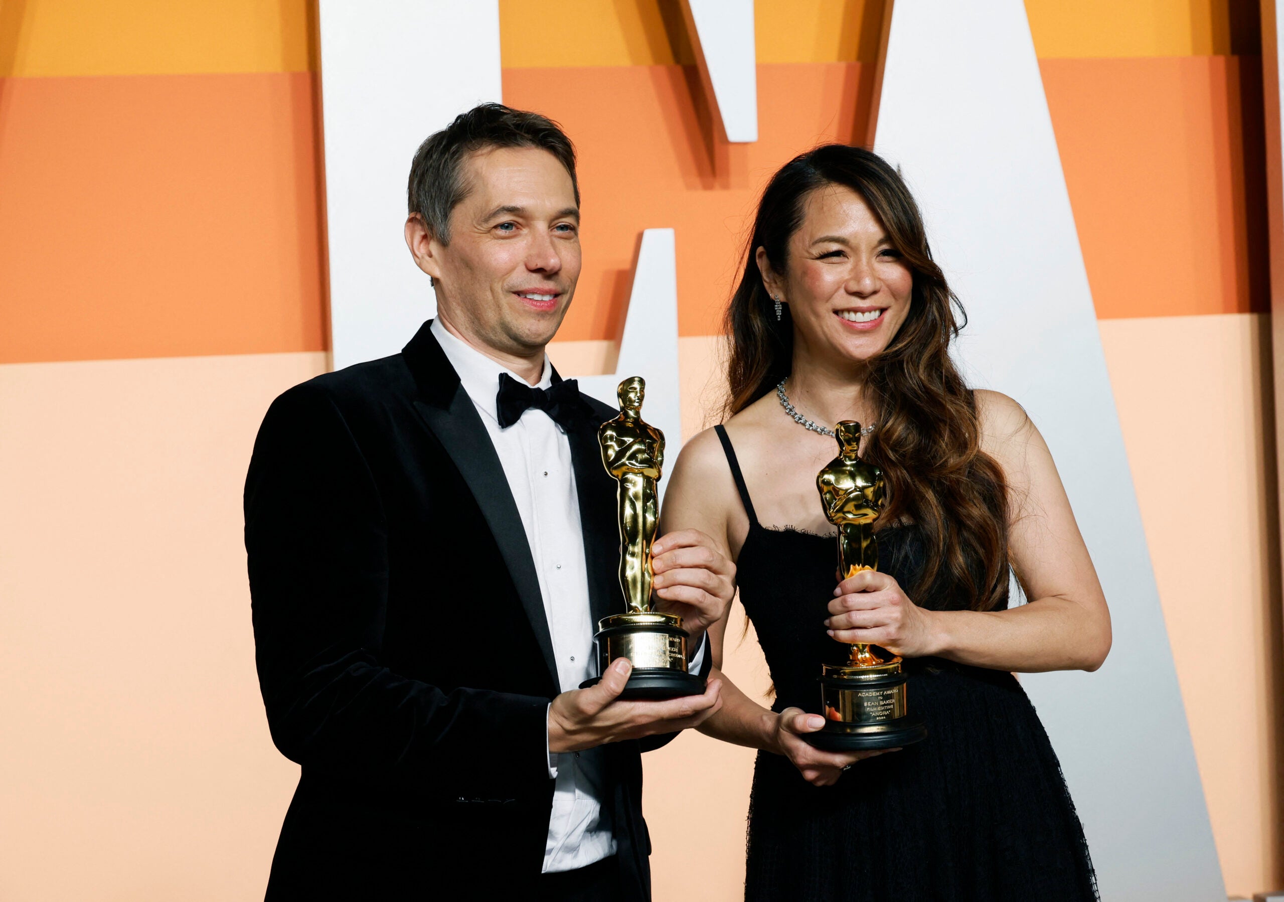 Sean Baker, cineasta; y Samantha Quan, actriz, entre los ganadores en la ceremonia de los Oscar.
