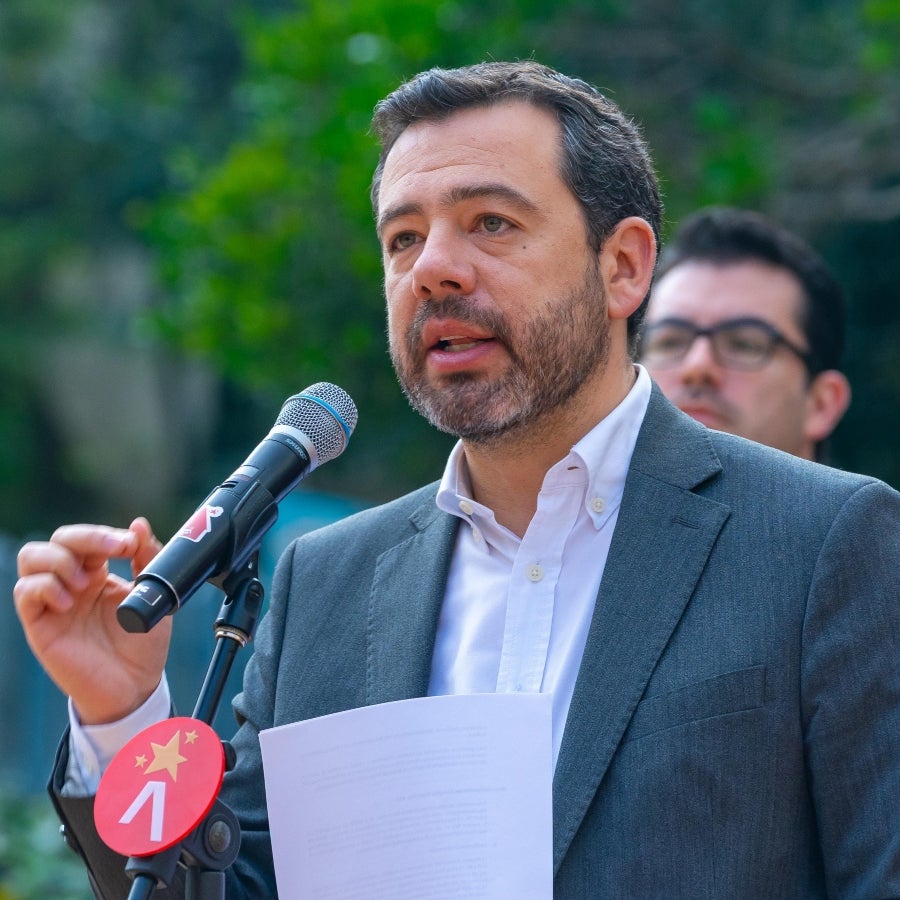 Bogotá Mayor Announces No Alcohol Ban for Youth Council Elections This Weekend