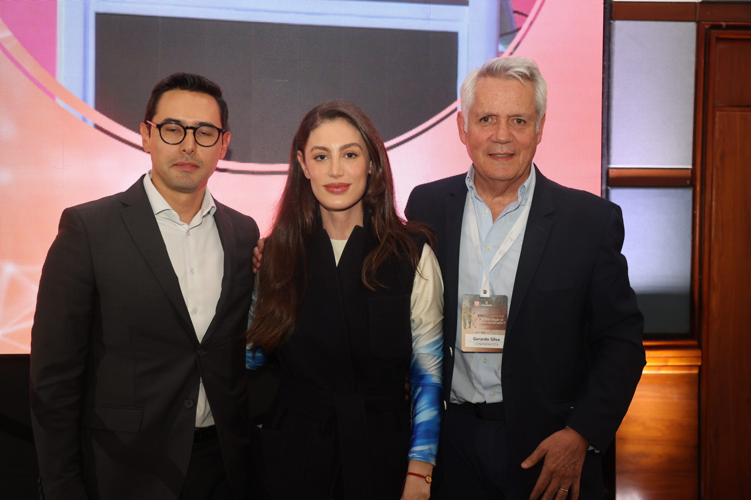 Sergio Andrés Lizarazo, vicepresidente de empresas y gobiernos de Bbva en Colombia; Helena Fadul, founder & CEO de HF Consultancy; y Gerardo Silva Castro, presidente del Banco de Occidente.