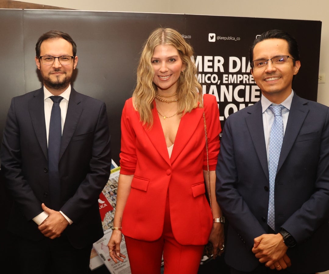 José Manuel Acevedo, director de Noticias RCN; Andrea Guerrero, presidente de Win Sports; y Yesid Lancheros, director de Revista Semana.