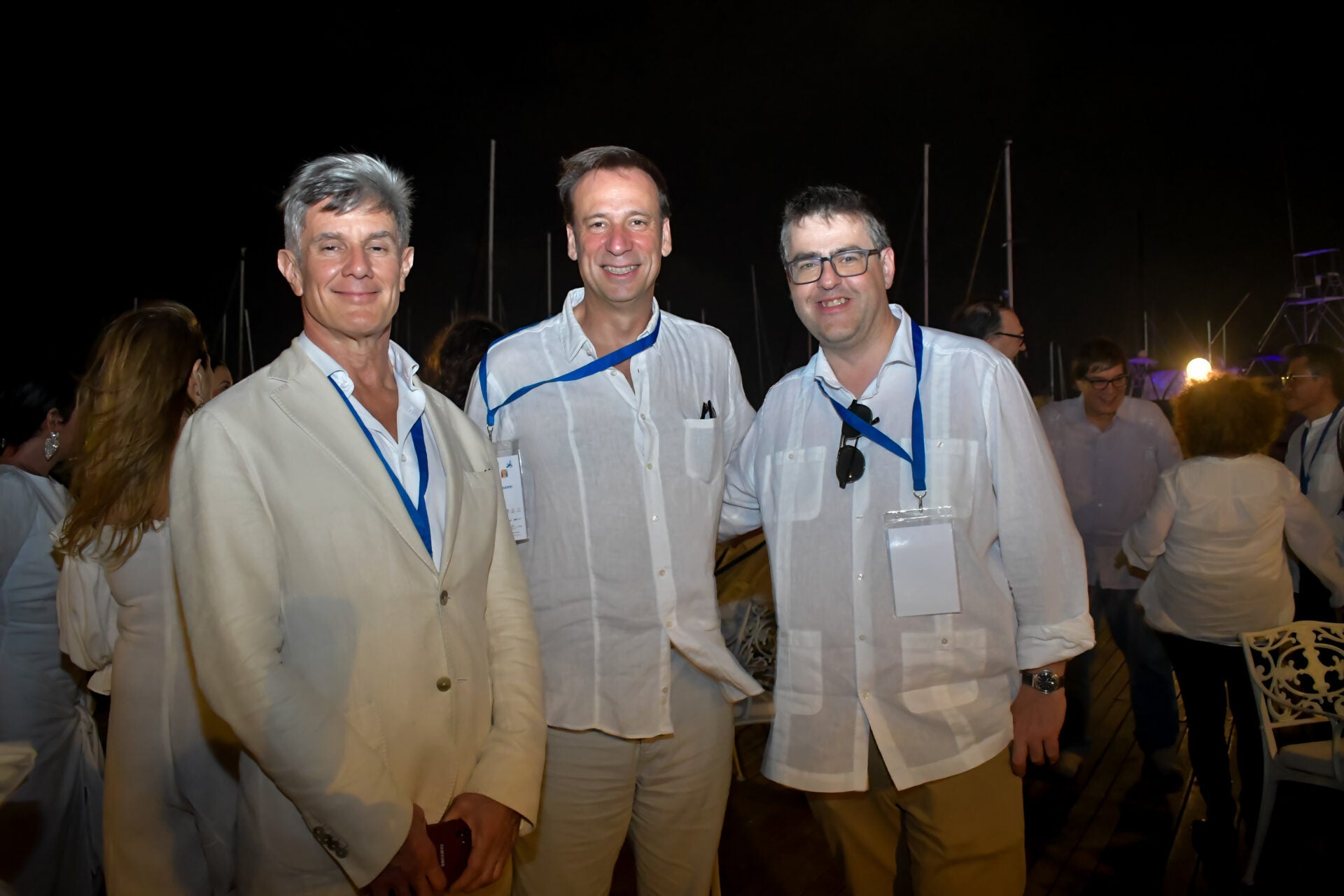Manuel Fuentes, director editorial de América en la agencia EFE; Ignacio Ulibarri, director de comunicaciones de Aqualia; y Alberto García, jefe de prensa de Aqualia.