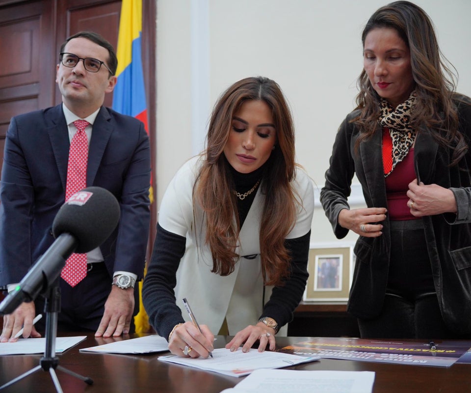 La representante Saray Robayo Bechara estuvo acompañada de otros congresistas de La U