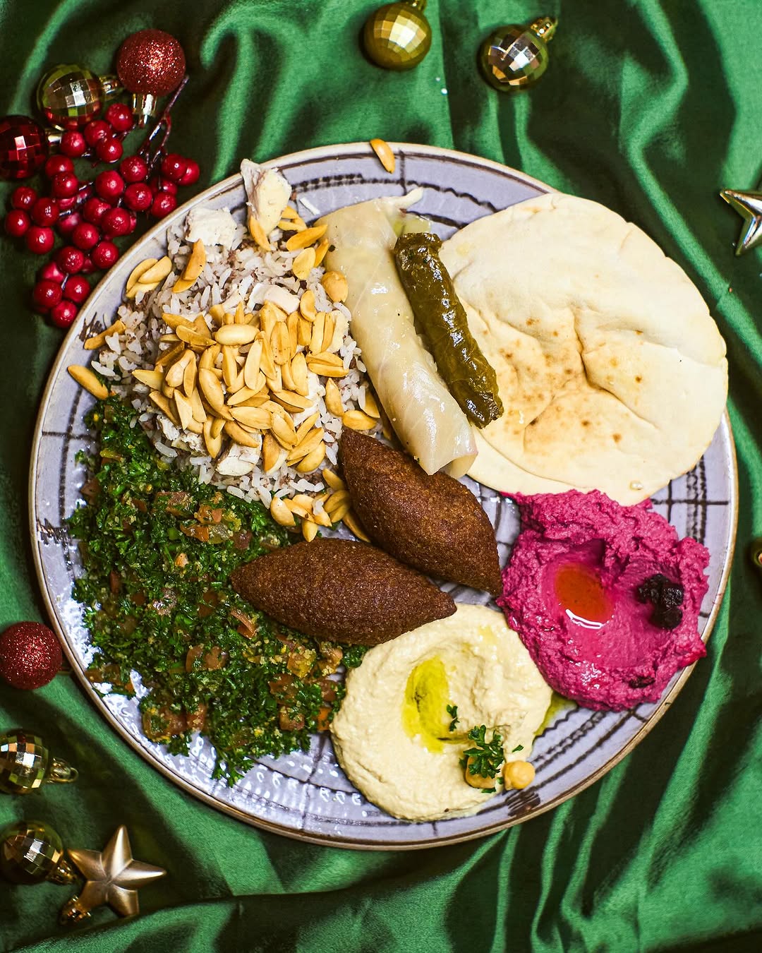 Plato árabe mixto, un viaje gastronómico al Oriente