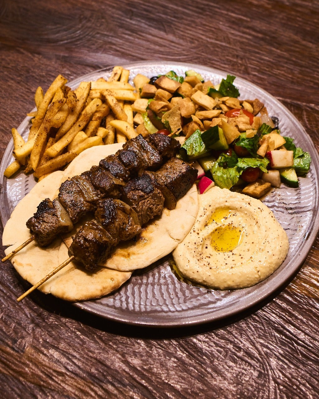 Shins Lahme, para los amantes de la carne con aderezos