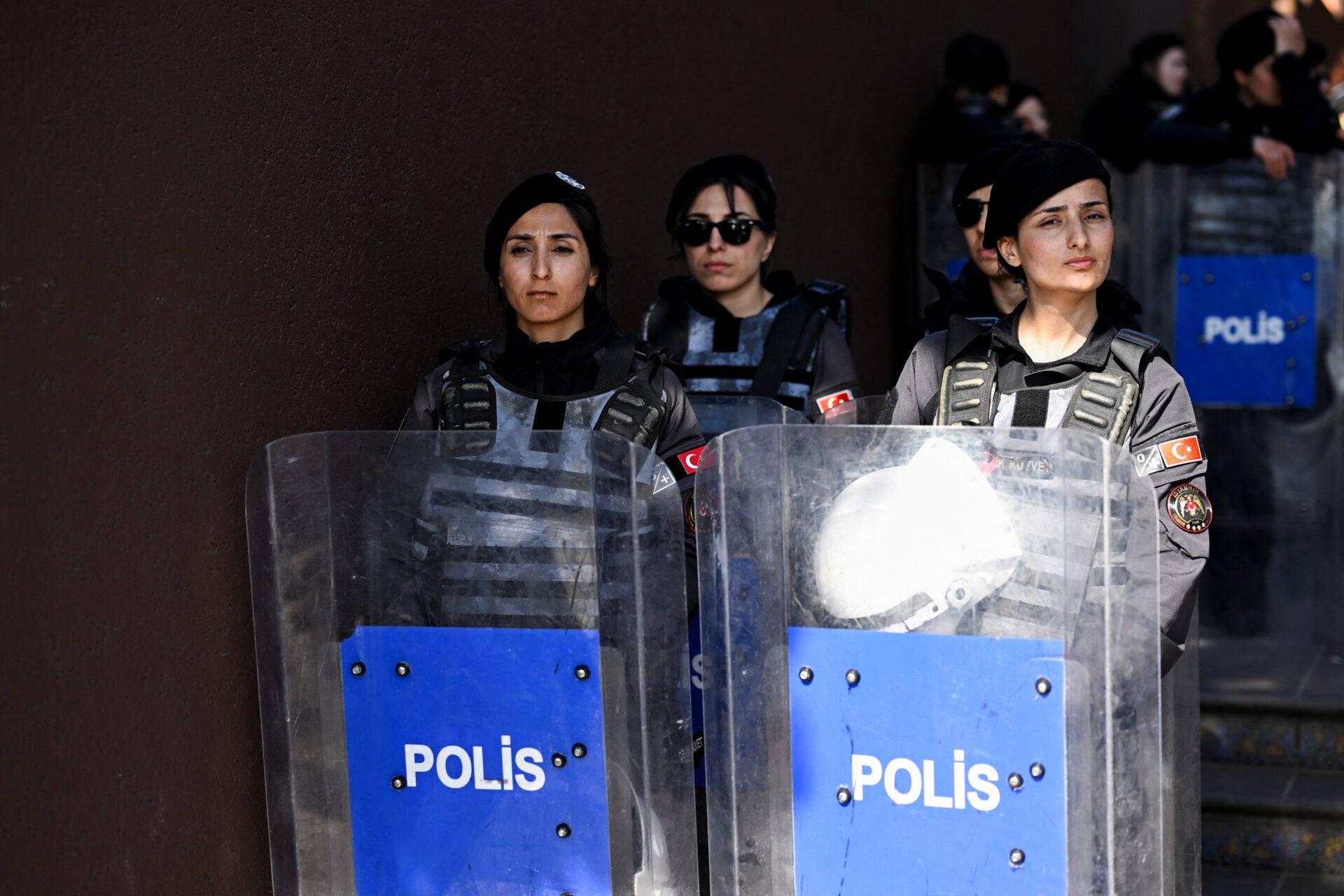 Miles de personas salieron a protestar en Estambul contra encarcelamiento del alcalde