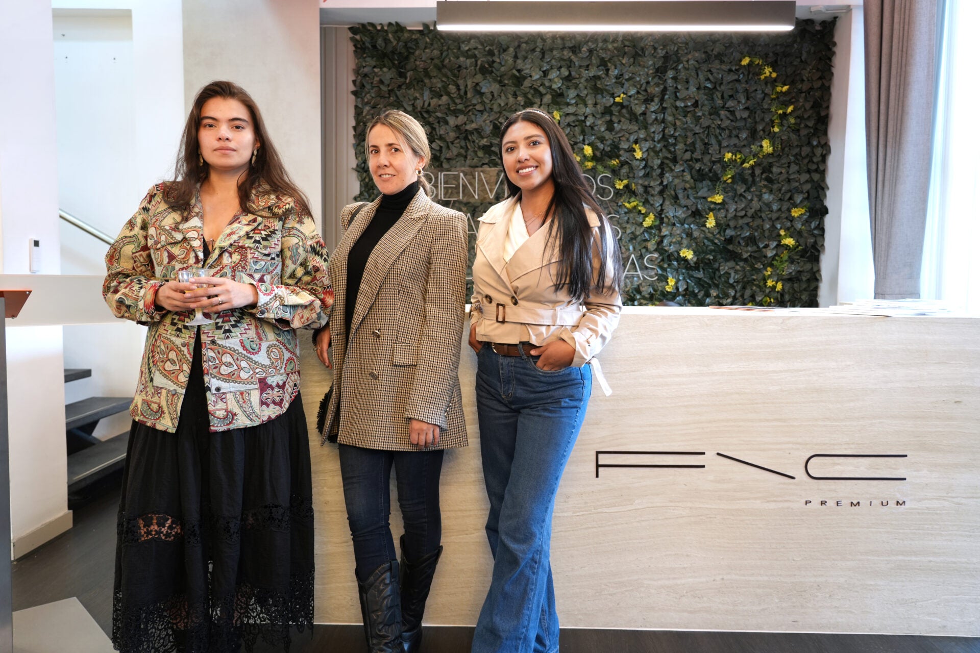 Lina Cortez, diseñadora CGB Desing; Carolina Gómez, CEO de CGB Desing; y Elizabeth Nivia, diseñadora en CGB Desing.