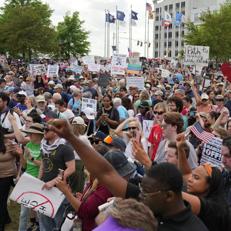 Manifestantes contra Trump se concentran en Washington y otras ciudades ...