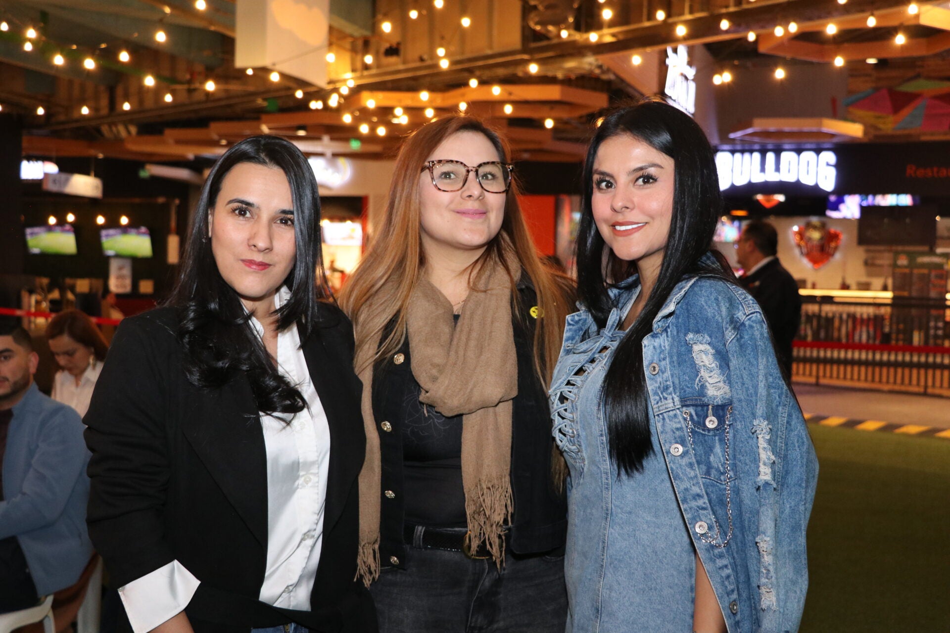 Jimena Villalobos, Andrea Bohórquez y Alejandra Retavisk, del equipo de marketing y comunicaciones de Nuestro Bogotá.