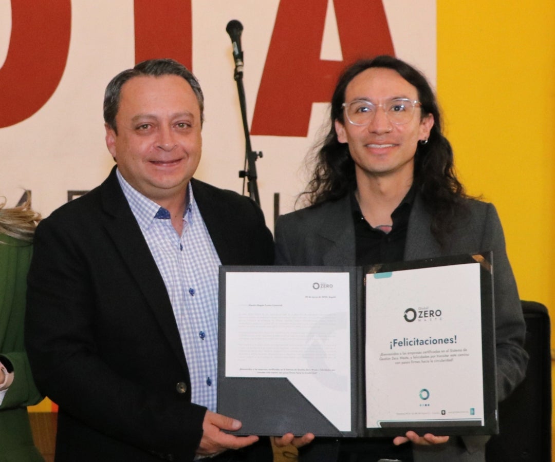 Carlos Gómez, gerente de operaciones en Multiplika; y Diego Romero, director técnico para Global Zero Waste.