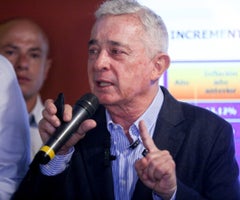 En sexta semana del juicio contra Uribe, Fiscalía citó testimonio de Carlos Enrique Vélez