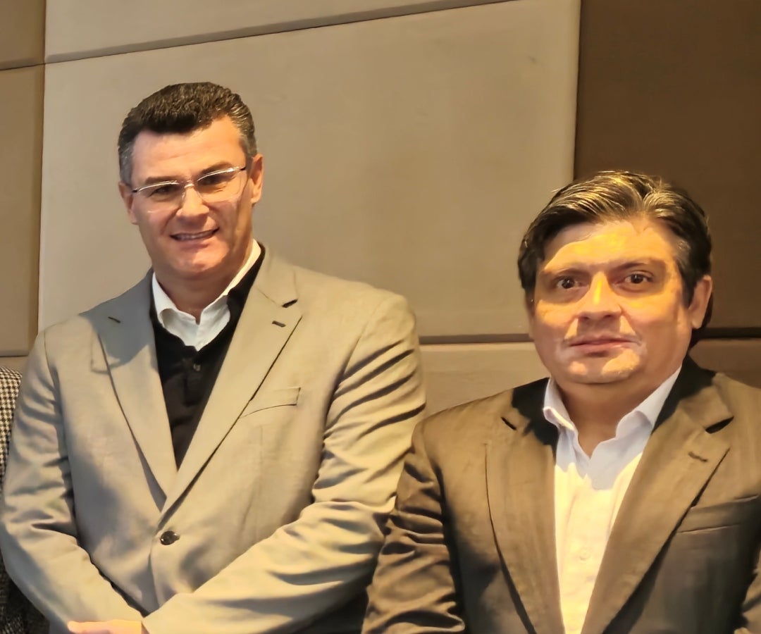 Raúl Carrascal, oficial de cumplimiento; y Daniel Rizo, vpte. de riesgos de del Banco Contactar.