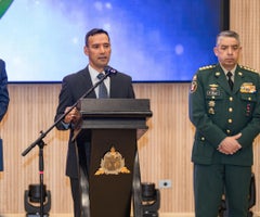 Pedro Sánchez, ministro de Defensa