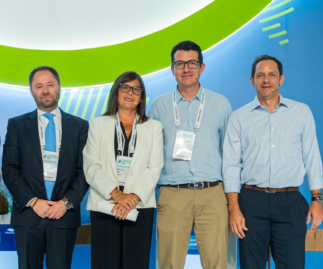 Vlad Bluzer, director general de Glenfarne Group; María Julia Aybar, directora nacional de Hunt Oil Perú; Jorge Henao, presidente de TGI; y José María Castro, gerente general de Spec LNG.