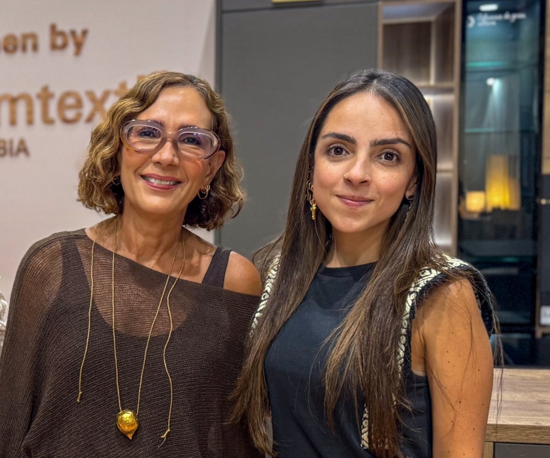Martha Calad, experta en moda; y Manuela Fernández, jefa de internacionalización de Inexmoda