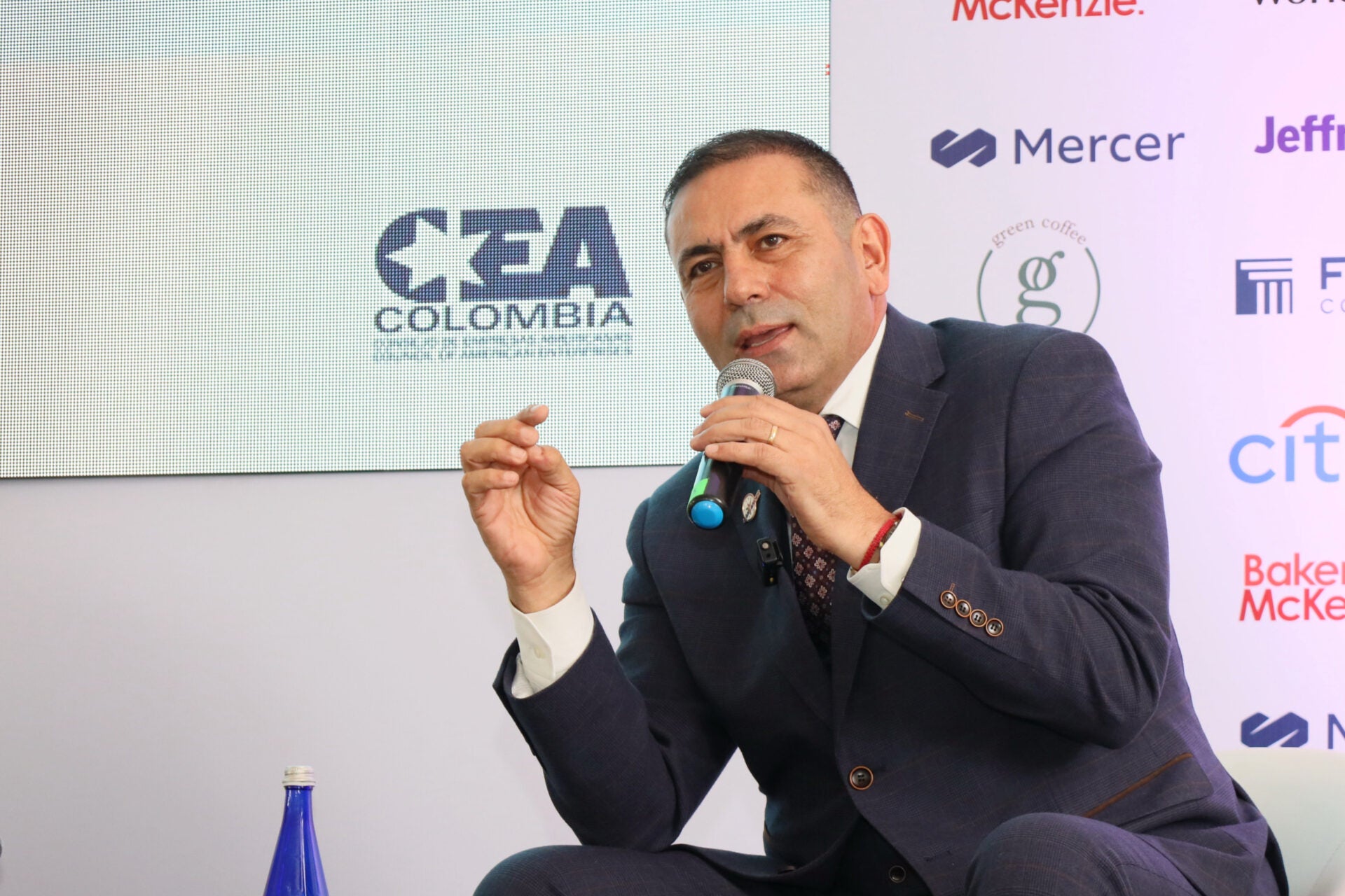 Díaz expresó que la clave para la atracción de inversión es el bilingüismo/Karla Cruz/LR 